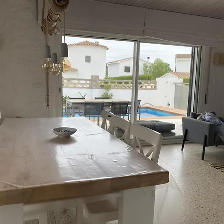 Casa Tranquila En Sant Marti D'empuries Con Piscina Y Jardin - Hisp-7-81 别墅